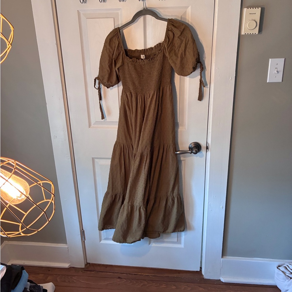 Opia Olive Green Puff Sleeve Midi Dress - Picture 2 of 5